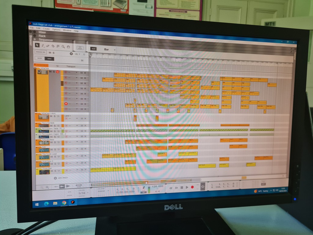 RDigiM's tweet image. Last Saturday saw the completion of Week 4 of our Saturday Club and the pupils have started arranging their compositions.  

#reidsdigitalmusic #propellerheadReason #Thor #Subtractor #Malstrom #NN-19 #MIDI #MIDIrecording #maudiooxygen49
