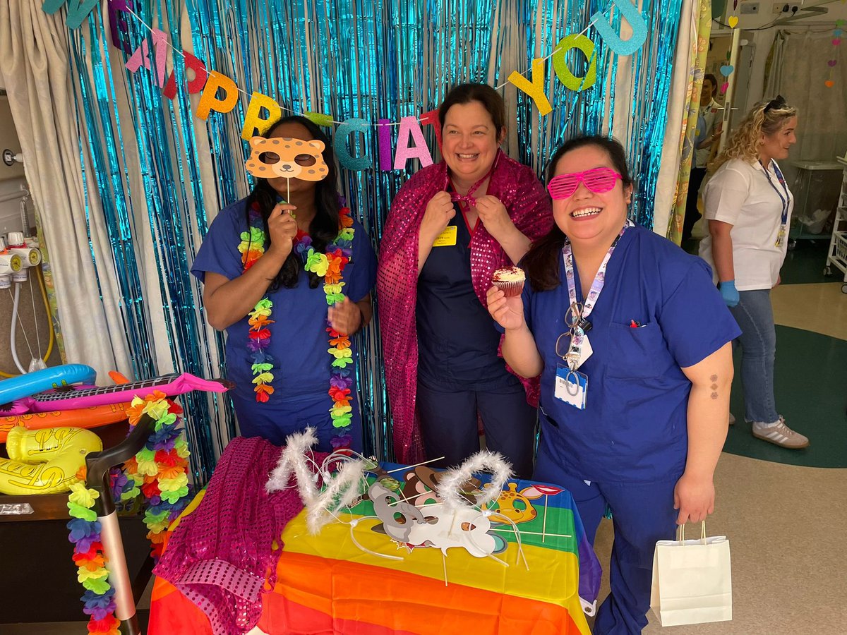 We’ve been working with the leadership team at Royal Brompton Hospital to celebrate our fantastic #nurses @RBandH including a photo booth with lots of fun props, superhero capes and angel wings. There’s also been yummy cupcakes, goody bags and treats.❤️💙 #InternationalNursesWeek