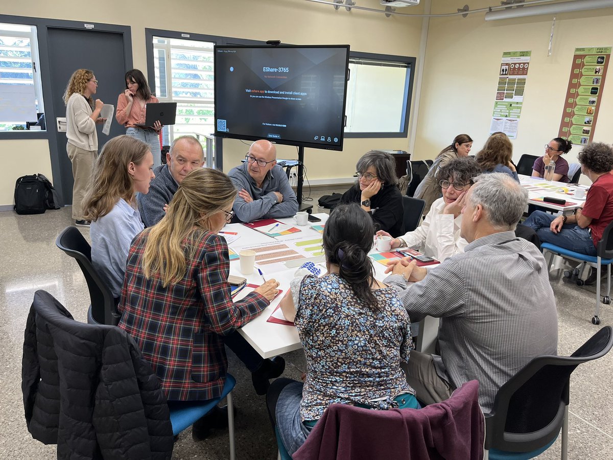 Reflexionem sobre el futur del Refugi Universitari amb la gent que ens ajuda a fer
Possible el programa #UABRefugi