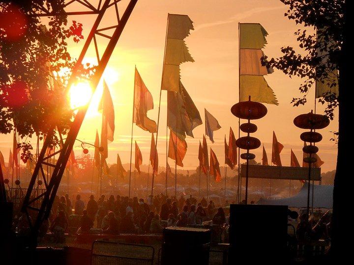 If your excitement is growing, keep a close eye on all things #Glastonbury via this list with a ton of useful & entertaining accounts... x.com/i/lists/896738… 😎🎸🥁🎺🎹 #Glastonbury2024
