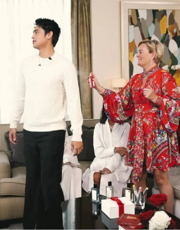 Hannah pangilinan with her brother and sister; Elle Pangilinan, Donny Pangilinan have an exclusive interview with Jo Malone CBE

full article: vogue.ph/vogue-partners…

#HannahPangilinan #oHannah
