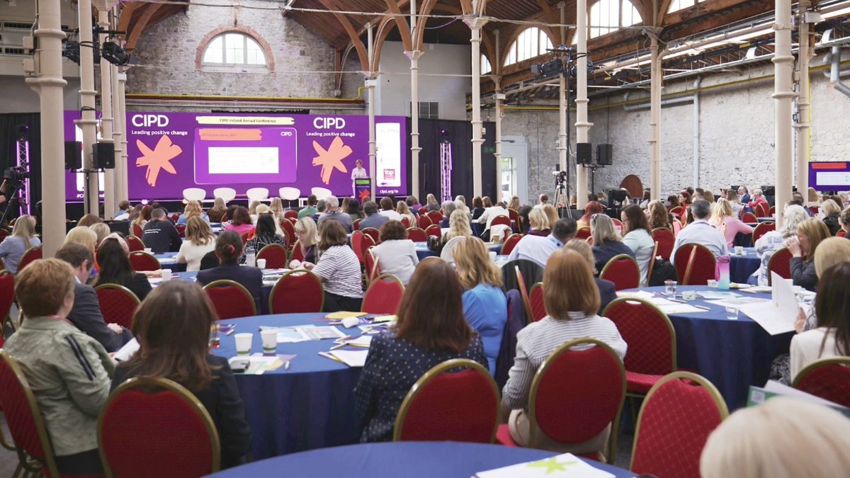 There are over 500 delegates in attendance this morning in @TheRDS all coming together to learn, network & celebrate the #PeopleProfession!😍
#CIPDIrelandAC #HR #CIPDConf