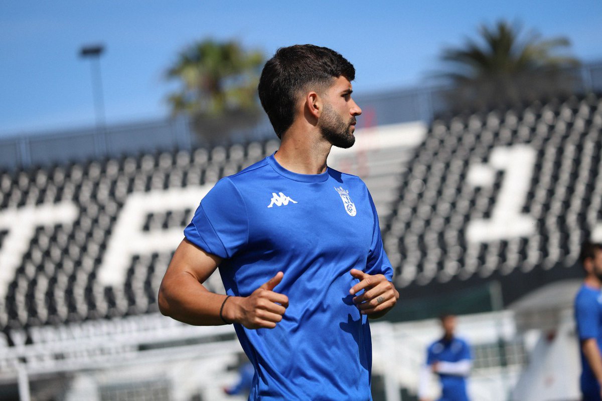 🧠 #AlcoyanoCeuta #SiempreADCeutaFC ⚪️⚫️