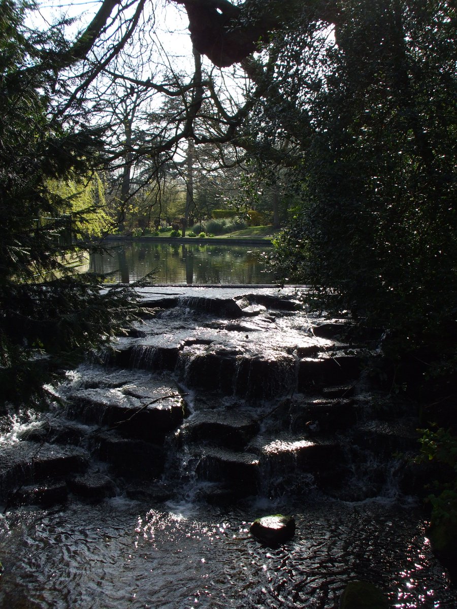 @DailyPicTheme2 #Waterfall in Carshalton.

#DailyPictureTheme