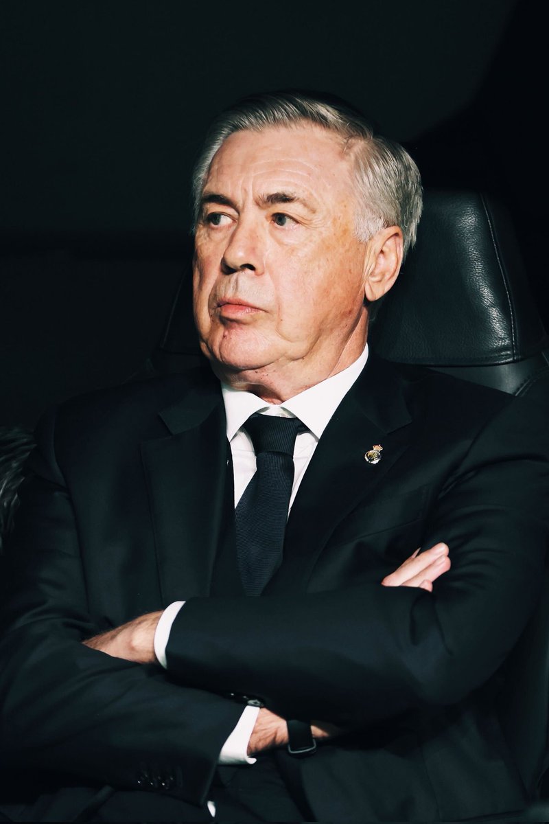 🗣️ Carlo Ancelotti: “The mistake that the new generation of coaches make is giving too much information to the players in the game with the ball. This takes away creativity. It's one thing to indicate to the player the positioning without the ball, there you have to give a lot…