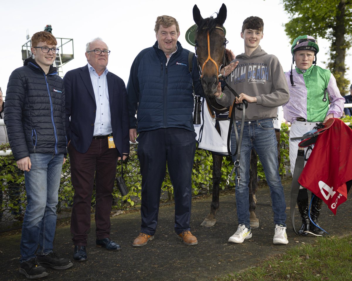 First Flat Listed winner for @jhanlonracing as ENFRANCHISE (IRE) rattled home in last night's @IrishEBF_ Vintage Tipple Stakes @GowranPark1. 👏 Mare by @IrishNatStud Invincible Spirit (IRE) was bred by @godolphin & is out of dual G1 winner Saoirse Abu. Return to hurdles…