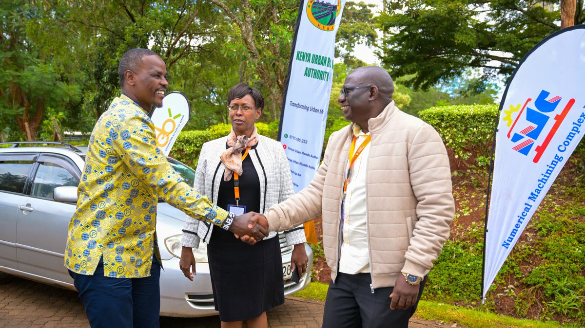 Happening now: Environment and Climate Change Principal Secretary Eng Festus K. Ng'eno arrives at Dedan Kimathi University in Nyeri County for the 5th Engineering Partnerships Convention #EPC2024 and he is received by @EngineersBoard CEO @Eng_MaggieOgai