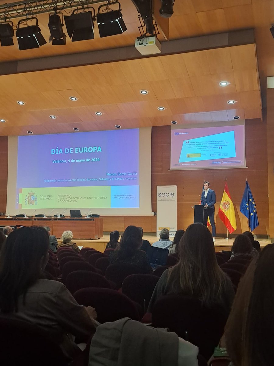 Escuchando a Marcos García, jefe de servicio de subdirección general de asuntos sociales, educativos, culturales, sanidad y consumo del @MAECgob en las Jornadas de seguimiento para asociaciones para la cooperación KA220 y KA210 @sepiegob #ErasmusPlus