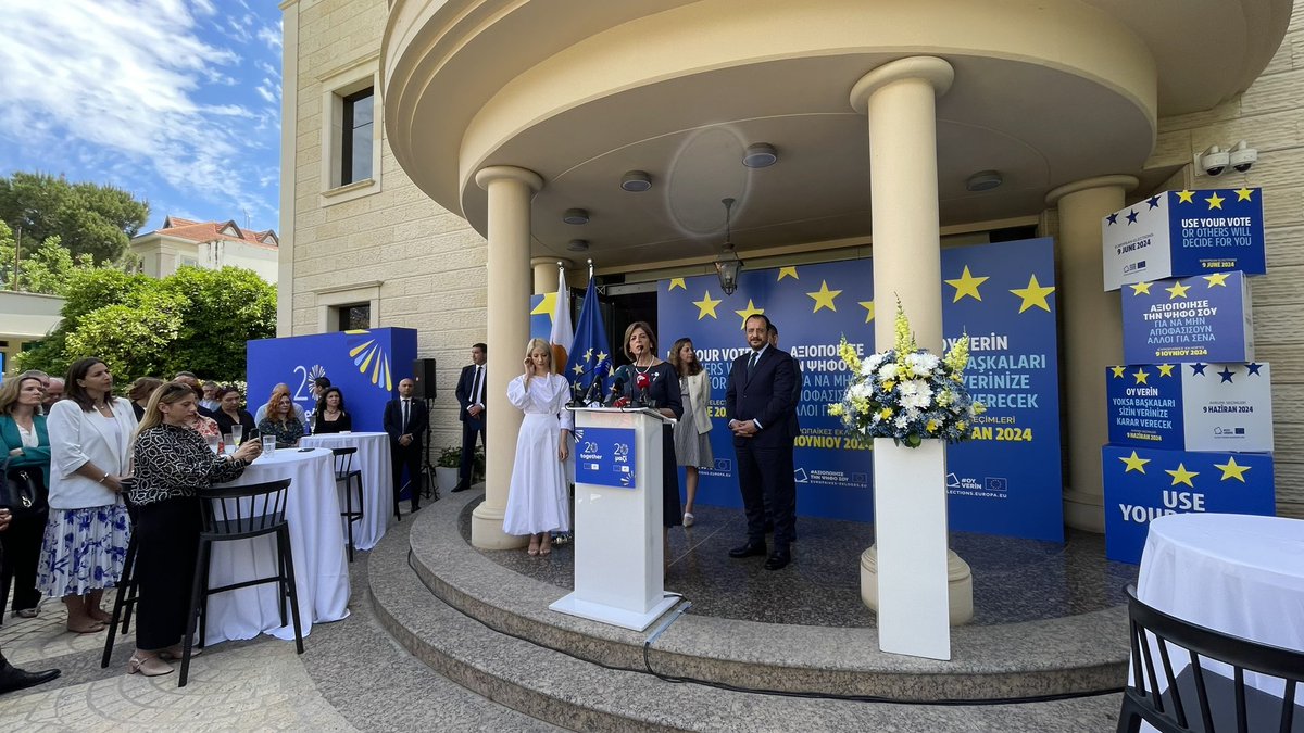 “Let us continue to work together to make the EU a better place for its citizens and think back to where each of us were in May 2004. With the principles of hope and pride and solidarity let us look to the future.” @SKyriakidesEU at our special reception for #EuropeDay.