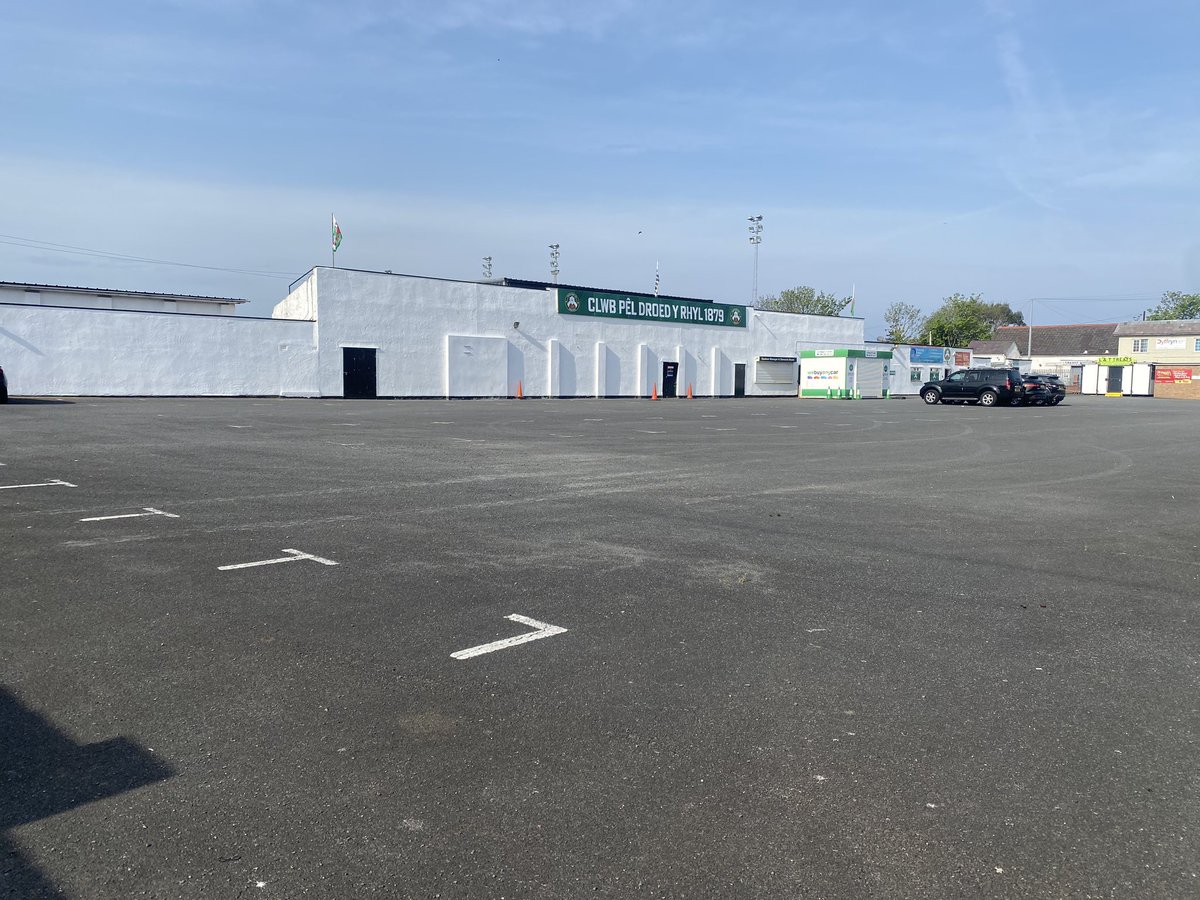 Proper stadium @rhylfc in sunshine today 
#sunnyrhyl