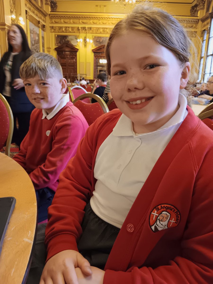 Thank you to our 2 pupils who represented us at the City Chambers for our latest Pupil Forum event. They thoroughly enjoyed listening to the presentations and participating in the discussions. #PupilVoice @OurVoiceGSF