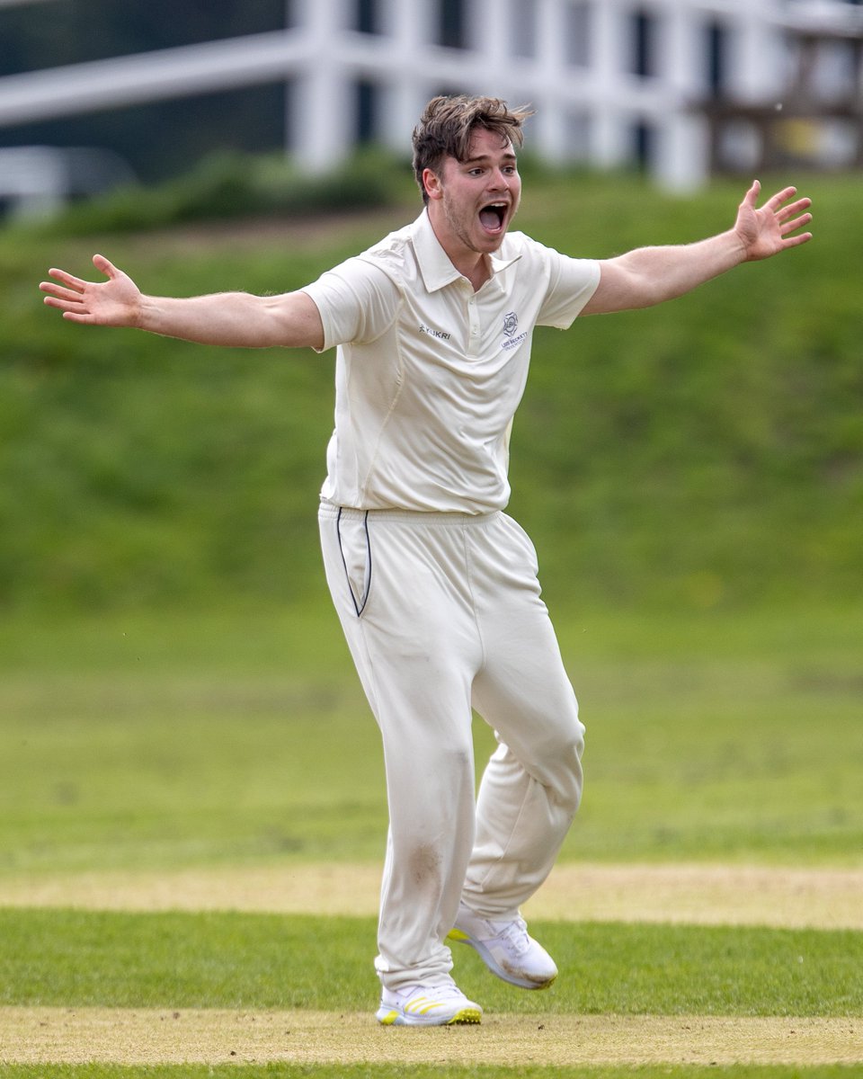 A few more shots from @LeedsBeckettCC 3rd XI v @Newcastle_UniCC at @HorsforthCC yesterday.