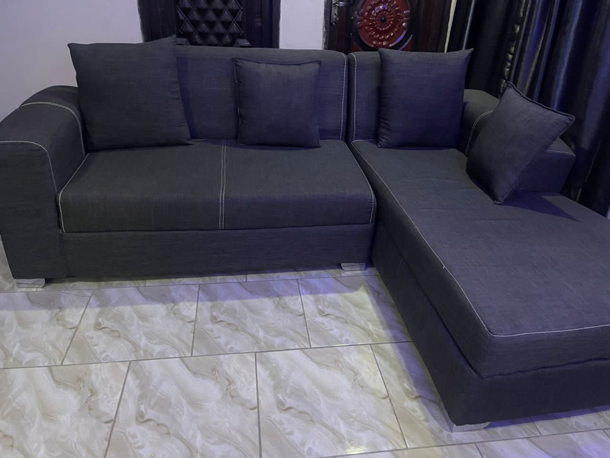 An L shaped couch

Condition: fairly new

Price: N150,000 

Location: Jos

Contact: 08072472687

#yardsale #Declutter #JosNigeria
