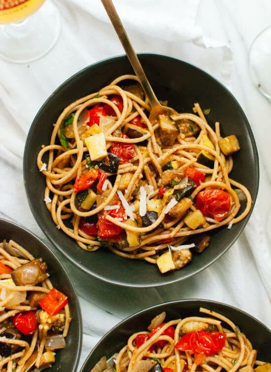 Spicy roasted ratatouille with spaghetti

#foodlover #HealthyEating #Foodies