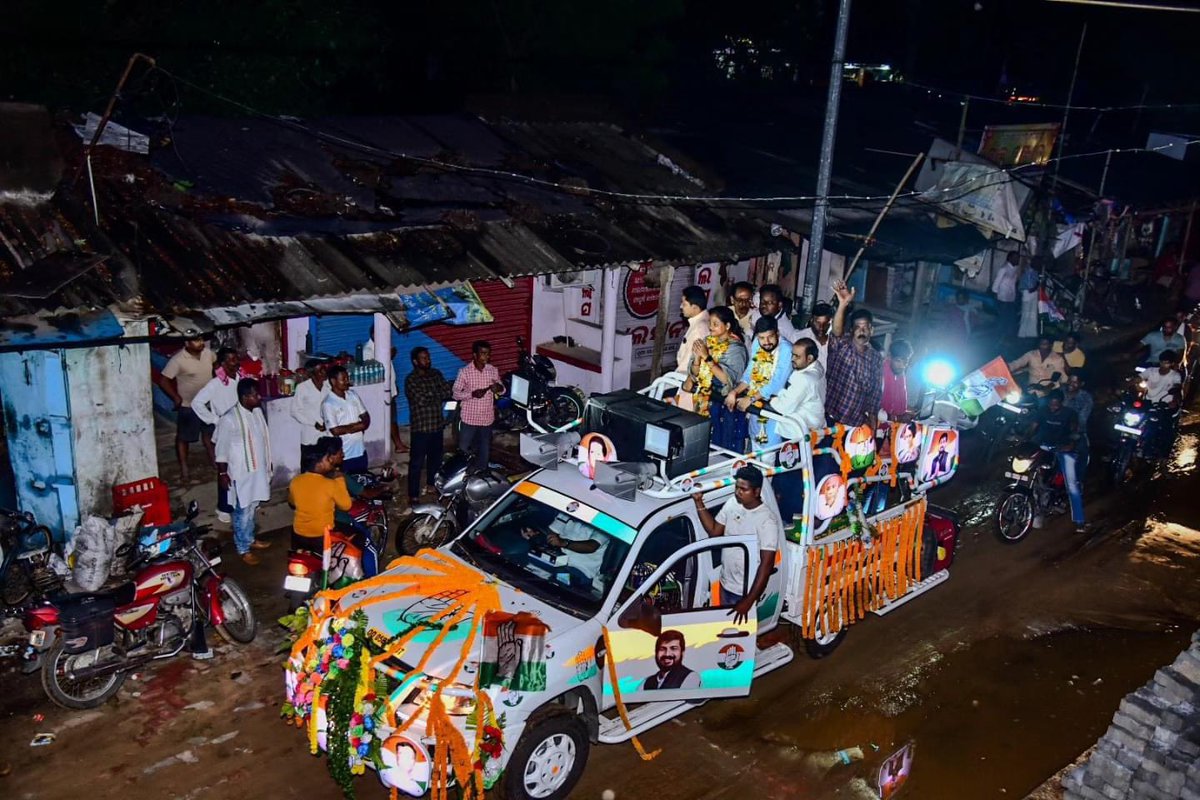 କଂଗ୍ରେସ କେନ୍ଦ୍ରାପଡା ଲୋକସଭା ପ୍ରାର୍ଥୀ ସିଦ୍ଧାର୍ଥ ସ୍ୱରୁପ୍ ଦାସଙ୍କ ସହ ଆଳି ରାଜ କନିକା ରେ ଏକ ଶୋଭାଯାତ୍ରା ସହ ଶ୍ରୀ ଲକ୍ଷ୍ମୀ ବରାହଙ୍କ ଦର୍ଶନ କରି ଲୋକଙ୍କ ଆଶୀର୍ବାଦ କାମନା କଲି। #Aul #RajKanika #kendrapada