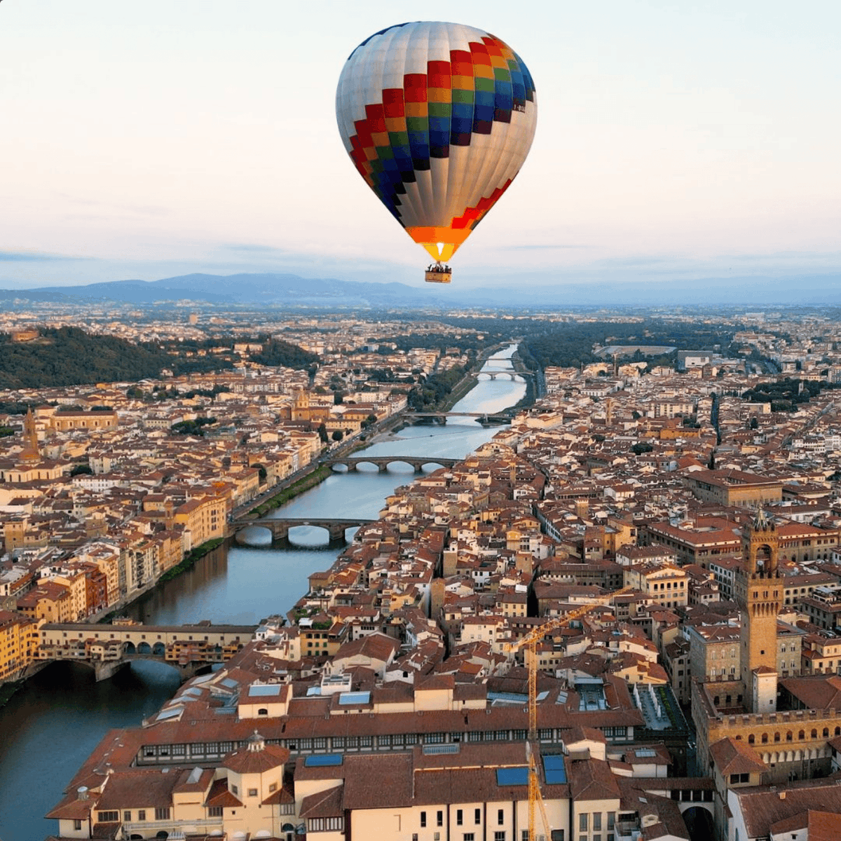 From a flying festival to heritage walks to connect more deeply to the city and surroundings, this week’s best events vary from the highbrow to the unforgettably fun. Here are your best events in #Florence this week. 👉theflorentine.net/best-events-in…