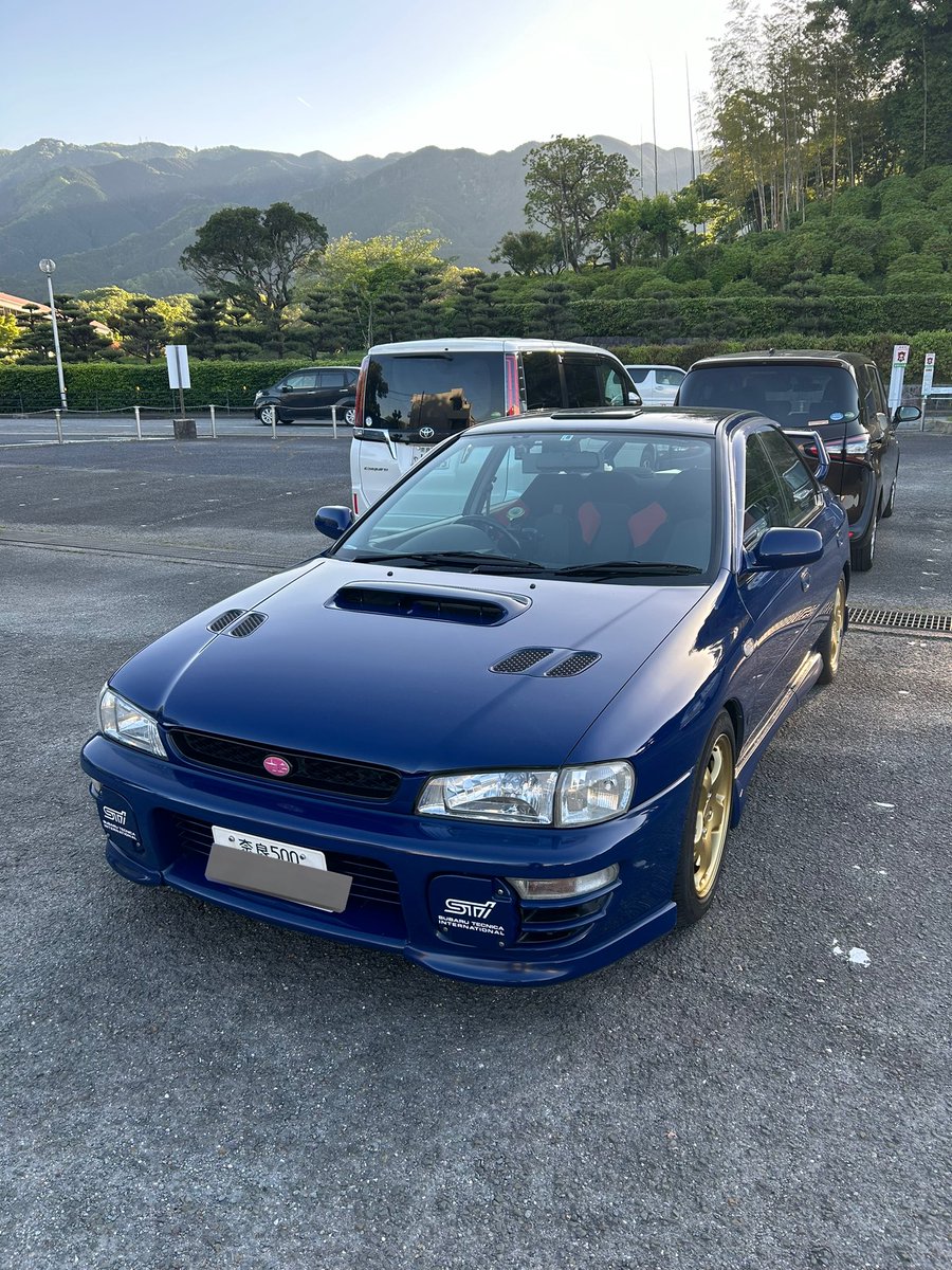 gc8ist's tweet photo. 公園の駐車場で休憩ちう https://t.co/C1Po77lFmE