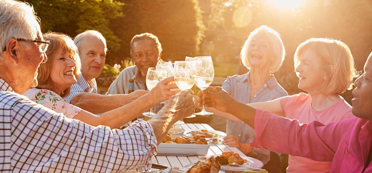 Thinking about a #RetirementVillage? #Downsizing might seem like a big move, but joining a vibrant community can be incredibly enriching! Find out the costs to consider before making a decision. ➡️ buff.ly/3wvTn1J 

#RetirementLiving #RetirementCosts #RetirementHome