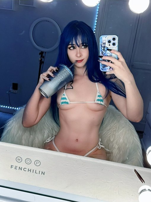 Hi say it back then check your inbox for a anime nudie💙 (serious) https://t.co/qGrOtdlfrI