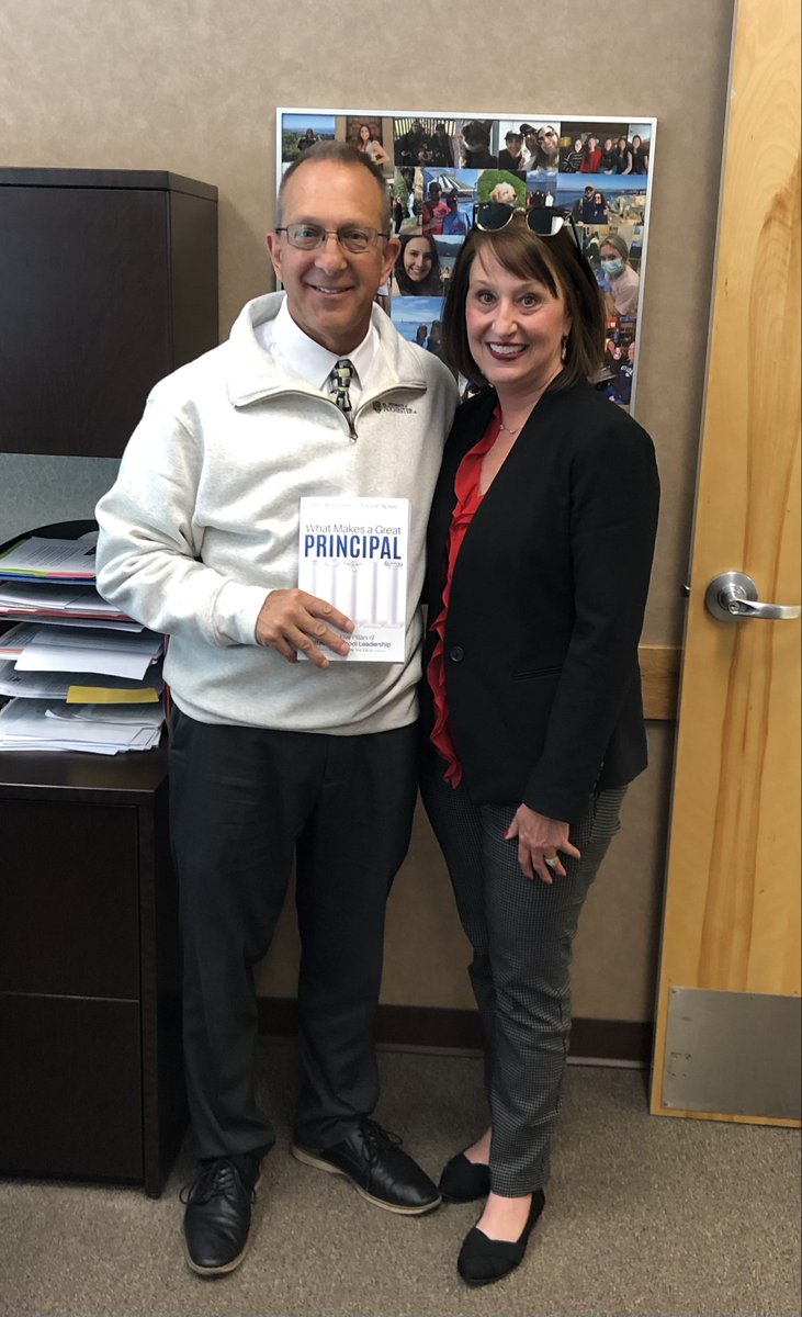 So happy to have been able to share my first copy of #WhatMakesAGreatPrincipal with the person who inspired my chapter. Thank you, Bill, for being willing to Model the Way! And, thank you @gcouros for the additional shout-out. @AllysonApsey @burgessdave georgecouros.com/learn-first-le…