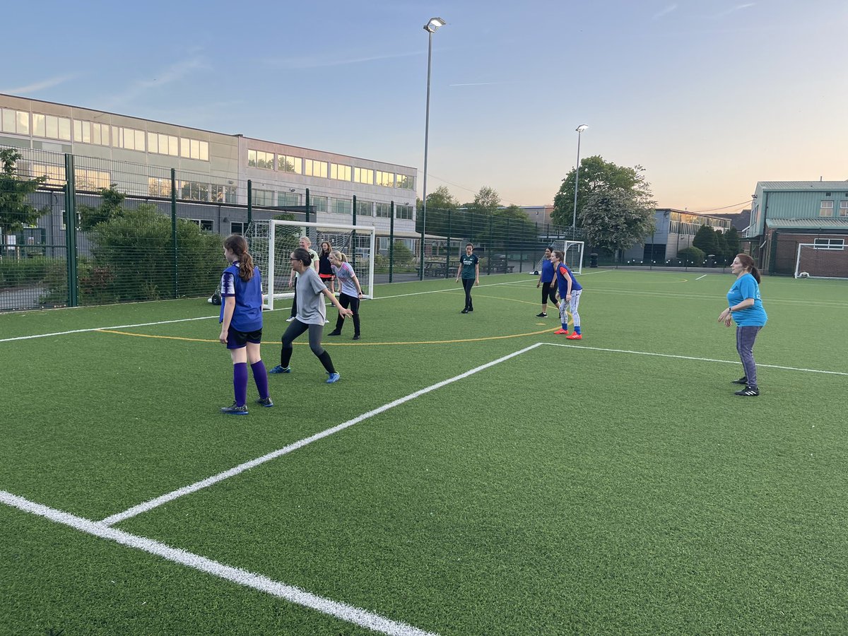Our Women’s “just play” sessions are proving very popular! 

Tuesdays in Barnet 7.30-8.30 pm

#womensfootball #femalefootballclub #totteridge #whetstone 
#pottersbar #barnet #finchley #cockfosters #footballfun #justplay #enfield
