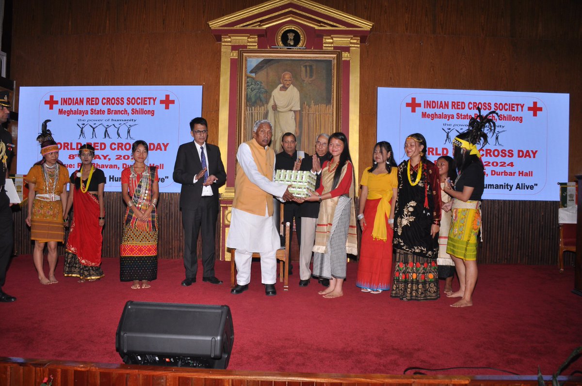 Hon’ble Governor of Meghalaya and President of the #MeghalayaBranch of the Indian Red Cross Society, Shri. Phagu Chauhan Ji graced the occasion at the #WorldRedCrossDay held yesterday at Raj Bhavan, Shillong @DiprMeghalaya @IndianRedCross (meghalaya.gov.in/sites/default/…)