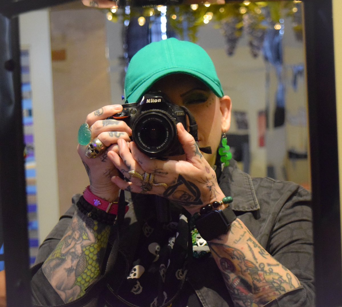 No me dedico a la fotografía pero me gusta mucho ilustrar mis coberturas, compartirles lo que mis ojos ven a través del lente y dejar imágenes especiales para la eternidad 📷 #sandymoon #disecciontv #tattoos #Fotografía