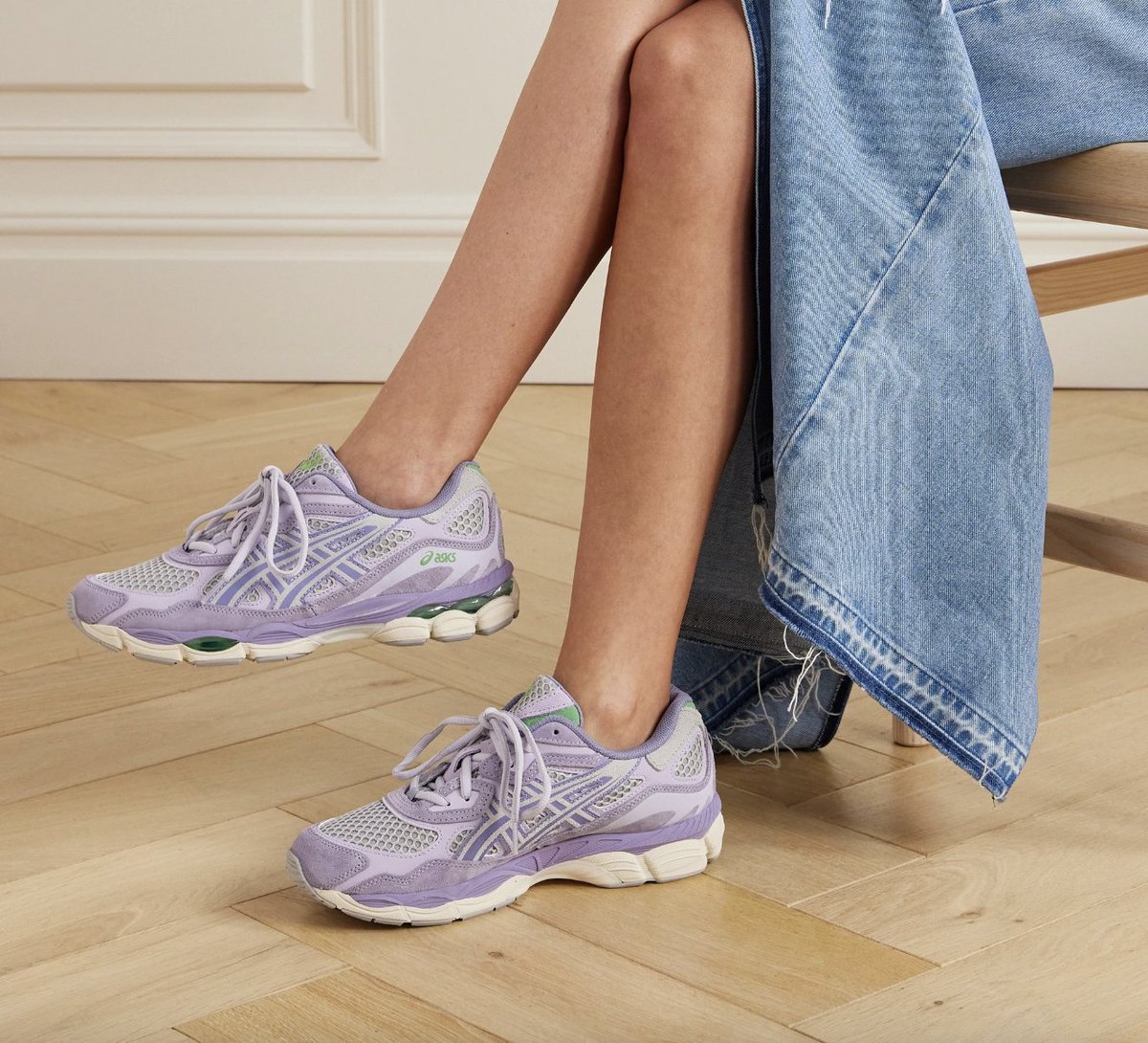 AD: WMNS ASICS Gel-NYC 