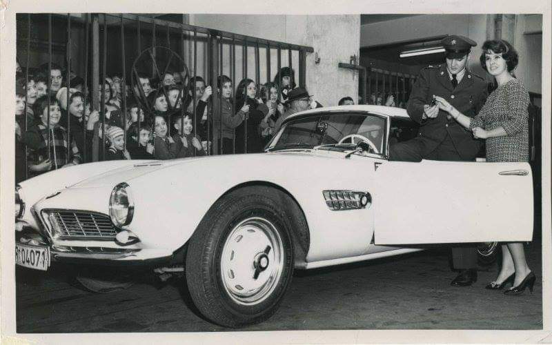 Uschi Siebert, the 1958 beauty queen in the state of Hessen/Germany, presented Elvis with the keys to the BMW 507 Sports car. #Elvis #ElvisPresley #ElvisHistory #Elvis1958 #Elvistheking #Elvis2024