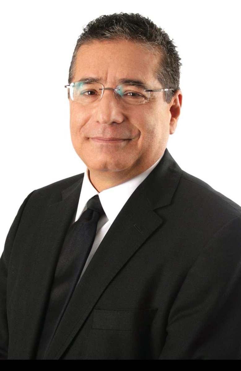 rmartinelli's tweet photo. Ha fallecido mi compañero de salón Ramón Fonseca Mora. Un gran ser humano que padeció la atroz persecución de la cual fue objeto y se responsabiliza según dicen fuentes a Juan C  Varela.
Un gran ser humano, abogado, escritor y político. Paz en su tumba https://t.co/hJguwFeItW
