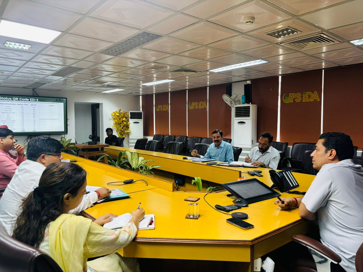 CEO UPSIDA Shri Mayur Maheshwari reviews the progress of electrical and civil work (From street lights to QR code integration for efficient complaint handling, CFC building enhancements, entry gate improvements, etc) across different industrial areas of UPSIDA. Directives were…