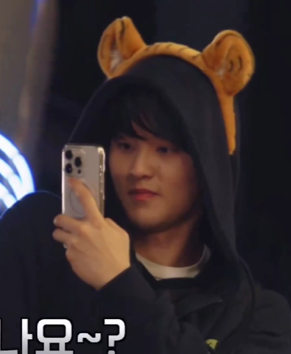𝙛𝙪𝙡𝙡𝙨𝙪𝙣𝙤𝙥𝙝𝙞𝙡𝙚۶ৎ𝗧𝗔𝗦𝗧𝗘 tweet media