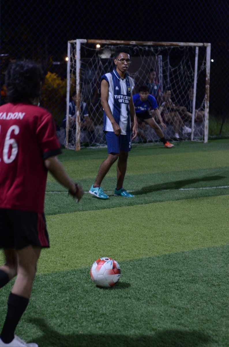 Futsal kali ini selalu berduel dengan kak ci @_Suryaayub 😂

Fotographer nya ini nih @Bima13_ 🔥