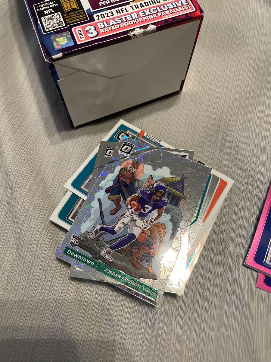 One blaster and pulled this! Insane! @CardPurchaser