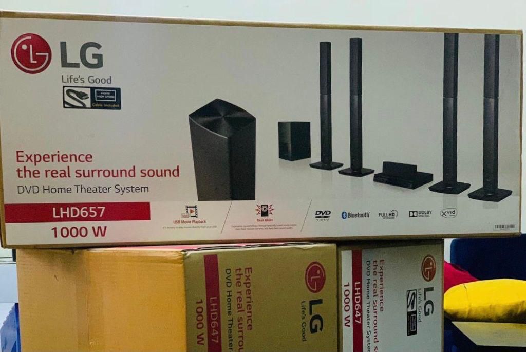 Family movie night just got better with LG HOME THEATERS LHD 427... 700K LHD 627....1M LHD 647... 1.15M LHD 657.... 1.26M Call/Whatsapp @ZEROPRICEKLA1 on 0785692122 to place an order We deliver #zeropricekla256
