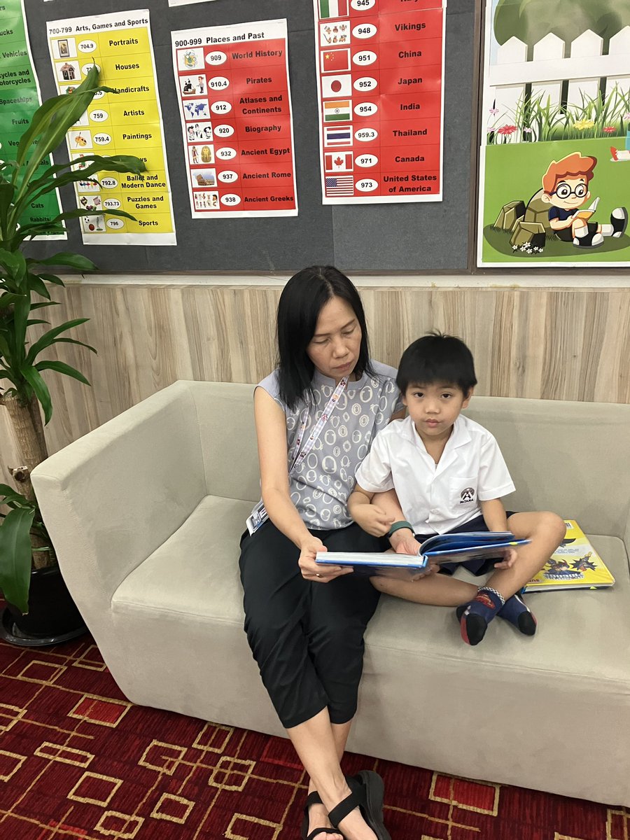 Bangkok Patana Library tweet media