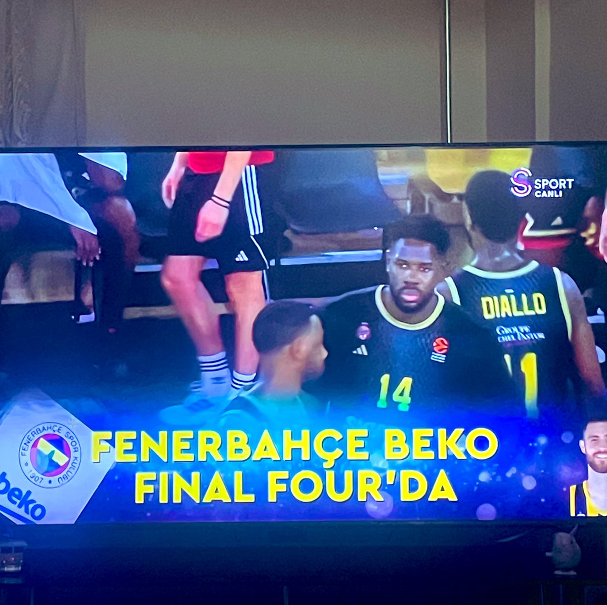 Selamın Aleyküm Hayırdır Biz Geldik 😎 @FBBasketbol 

#FinalFour2024 
#Berlin