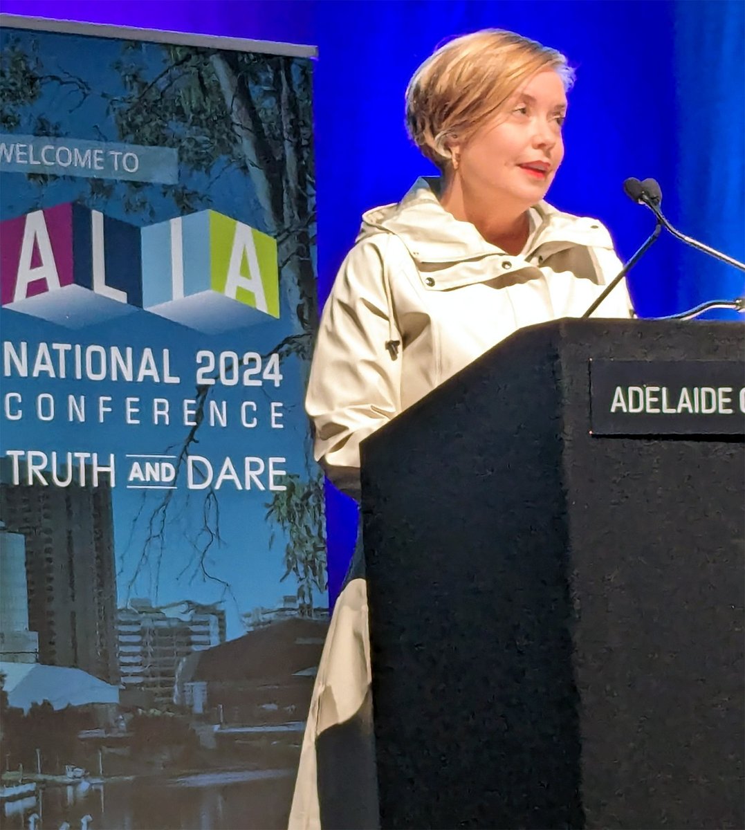 ALGAcomms's tweet photo. Our President @ClrLindaScott called for #council-run #libraries to be sustainably funded, so they can continue to deliver vital services to communities, at today's @ALIANational conference in Adelaide.
#localgov #National24 #TruthAndDare https://t.co/DRv8Tq3RqU