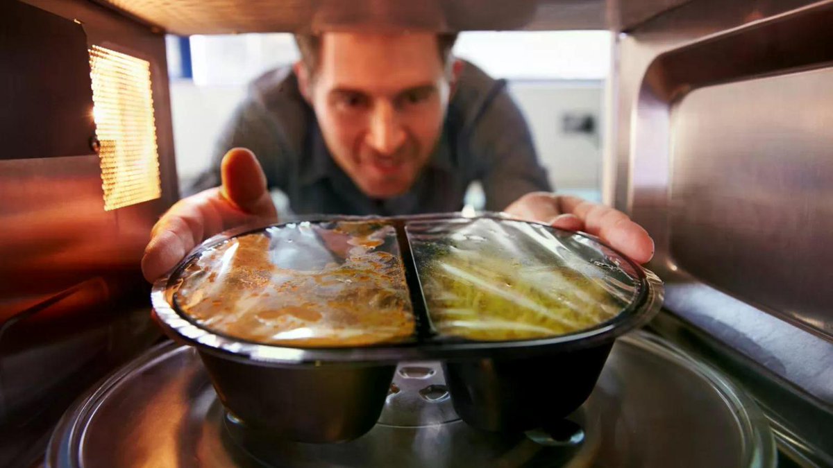 Scientists reveal ultra-processed foods most likely to shorten your life newsweek.com/scientists-rev…