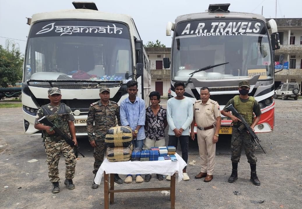 Kudos to @ejhpolice again for their relentless efforts in intercepting narcotics worth 15 crores within just 10 days! The latest haul, including heroin and ganja worth 3.6 crores, is another significant step towards a safer Meghalaya. #DrugBust #SafetyFirst