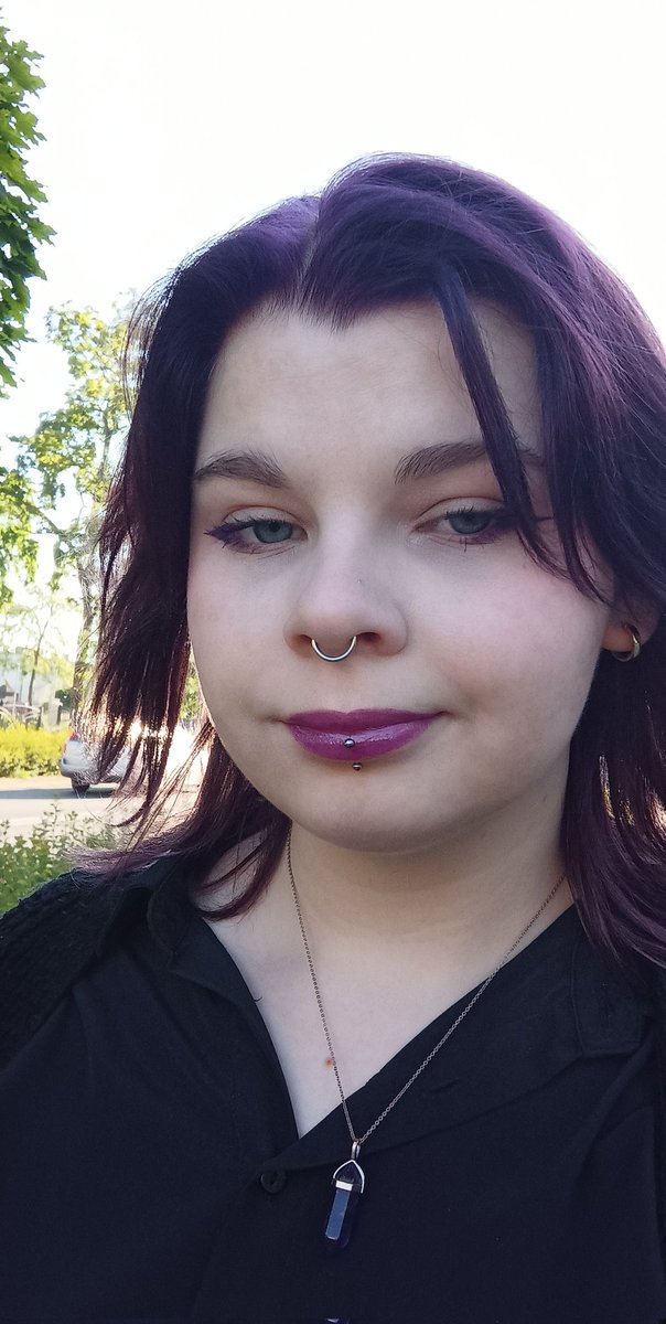 I love this purple lip tint