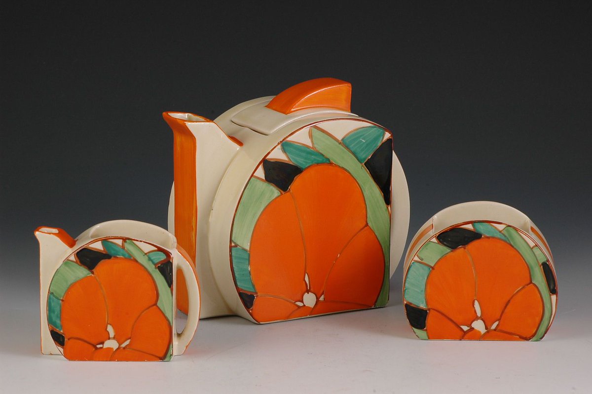 Clarice Cliff (1899-1972), recognized as one of the major and most prolific Art Deco ceramics designer of the 20thC #WomensArt
