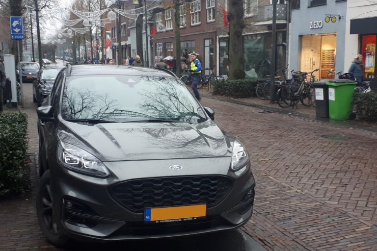 Ook op feestdagen moet je betalen voor het parkeren in Oisterwijk dlvr.it/T6d5vP  < Klik en lees!