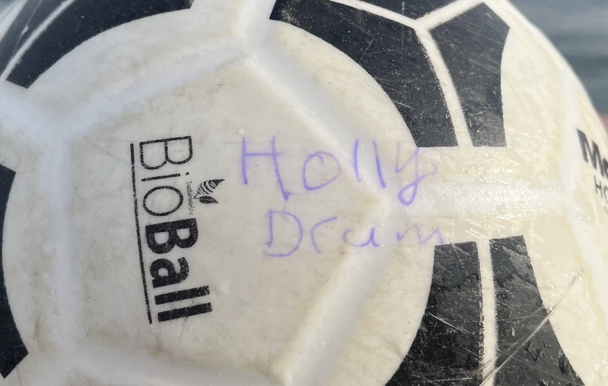 Update: the ball belonging to ‘Holly Drum’, found in Helen’s Bay yesterday, is still unclaimed. ⚽️ Thanks to all those who spread the word, including in 🏴󠁧󠁢󠁳󠁣󠁴󠁿