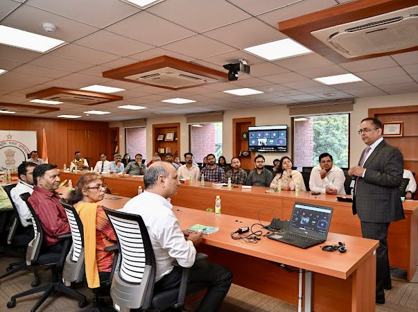 Happy to have conducted #Masterclass for Ministry of Home Affairs’ Land Ports Authority of India focussing on Self Transformation for Enhancing Customer Experience at Indian Land Ports. @LPAI_Official @HMOIndia @PIBHomeAffairs @ficci_india @FollowCII @CII_Skills @DoPTGoI