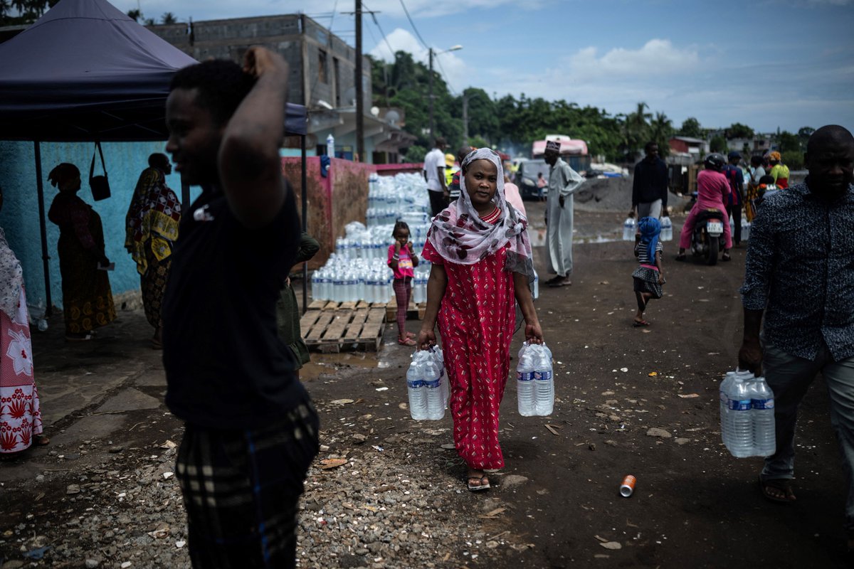 À Mayotte, un enfant de trois ans est décédé ce mercredi du choléra. Les premiers cas à Mayotte ont été recensés mi-mars chez des personnes revenant des Comores voisines, où l'épidémie flambe avec 98 décès selon le dernier bilan officiel. radiofrance.fr/franceculture/…