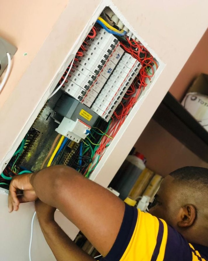 #Tbt to Our team on-site, installing state-of-the-art Smart Home energy monitors in Dar es salaam. We're passionate about empowering clients with real-time insights for more efficient energy use. For further information: Email: shop@eenovators.com Call/WhatsApp: +255 752 274 688