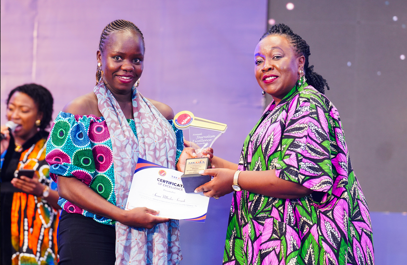 ScienceAfrica5's tweet photo. Science Africa Journalist Scoops Kenyan Journalism Excellence Award

Sharon Atieno, journalist &amp; online editor at #Science  Africa, is among the winners in the 2024 Annual Journalism Excellence Awards (#AJEA) held by  @MediaCouncilK .
➡️🔗https://t.co/7WRBYzToSG
#ajea2024 https://t.co/sgnBIxzMJ0