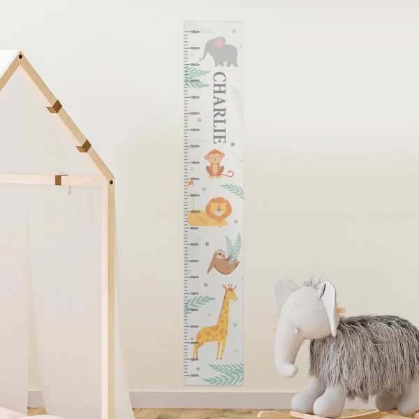 Made from vinyl & decorated with cute animals, this personalised height chart is a lovely way for a child to see how tall they're getting  lilybluestore.com/products/perso…

#childrensgifts #giftideas #mhhsbd #Earlybiz