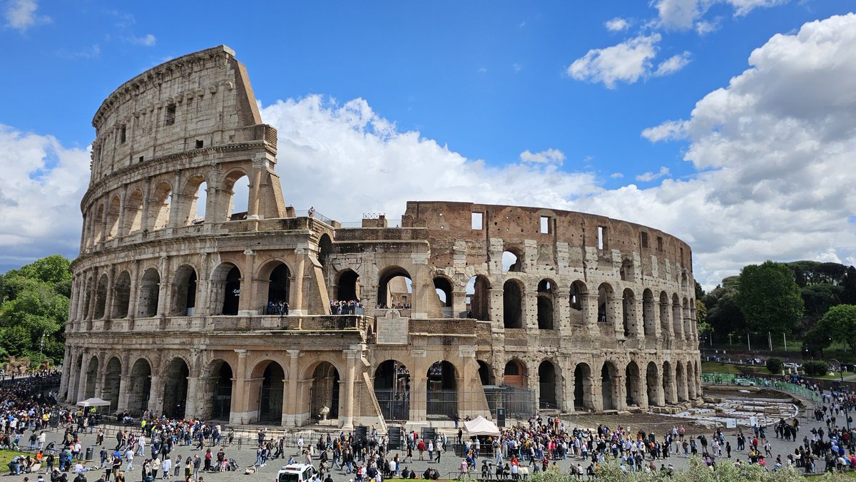 Nach Rom und zurück mit dem Zug hat super geklappt. Pro Fahrt ca. 10 Stunden mit 2 bzw. 3 Mal umsteigen und kein Zug hatte mehr als eine Minute Verspätung. Bin begeistert!